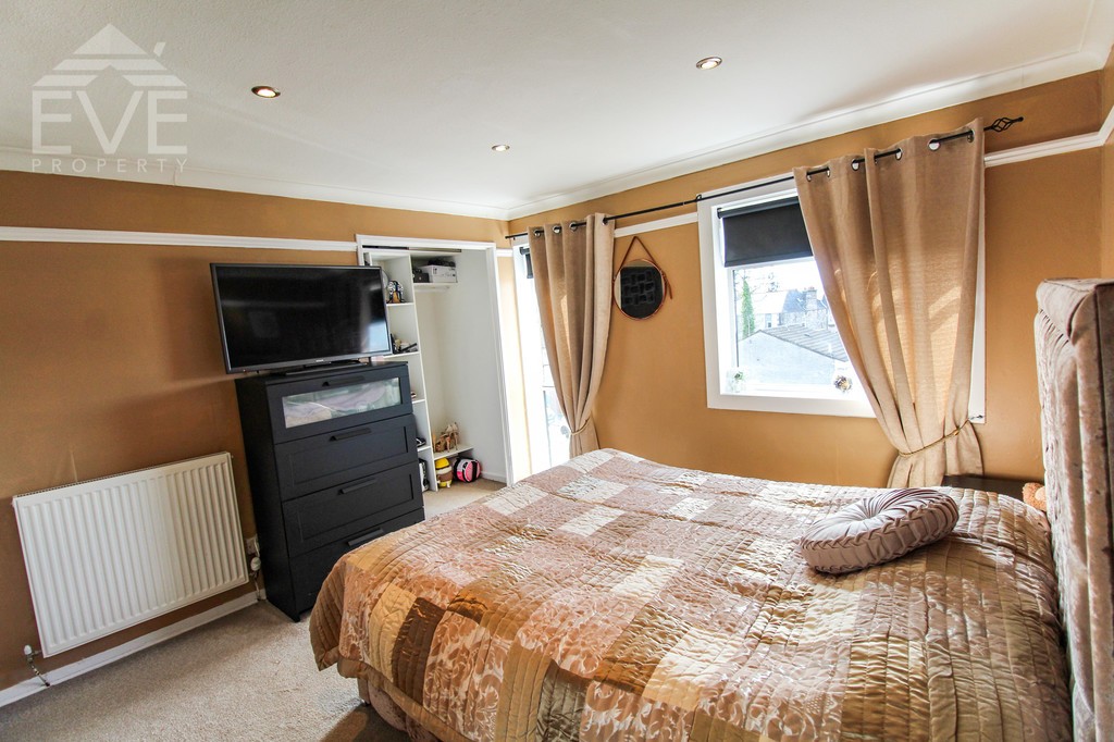 Hunters Avenue, Dumbarton Eve Property