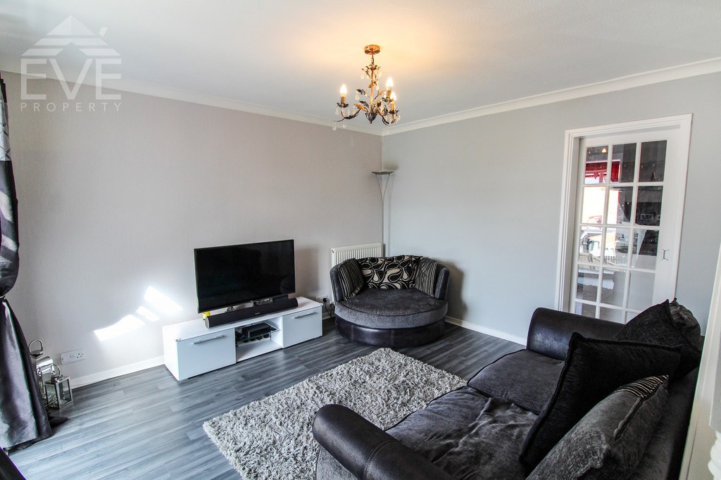 Hunters Avenue, Dumbarton Eve Property