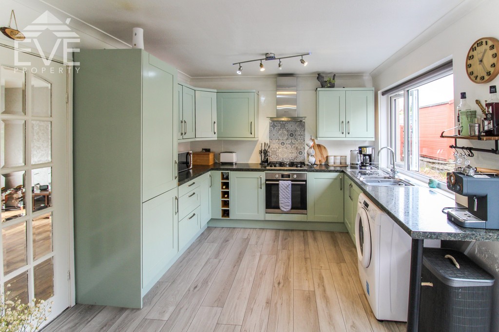 Hunters Avenue, Dumbarton Eve Property