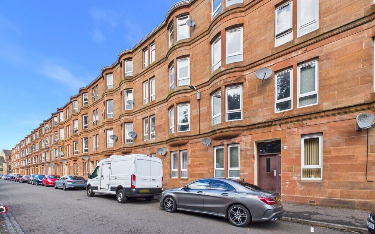 Blythswood Drive, Paisley PA3 2ES
