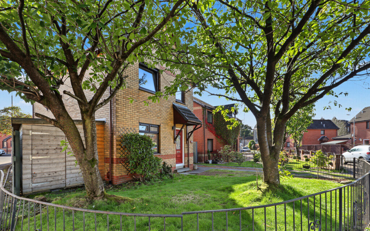 Castlegreen Crescent, Dumbarton G82 1HA